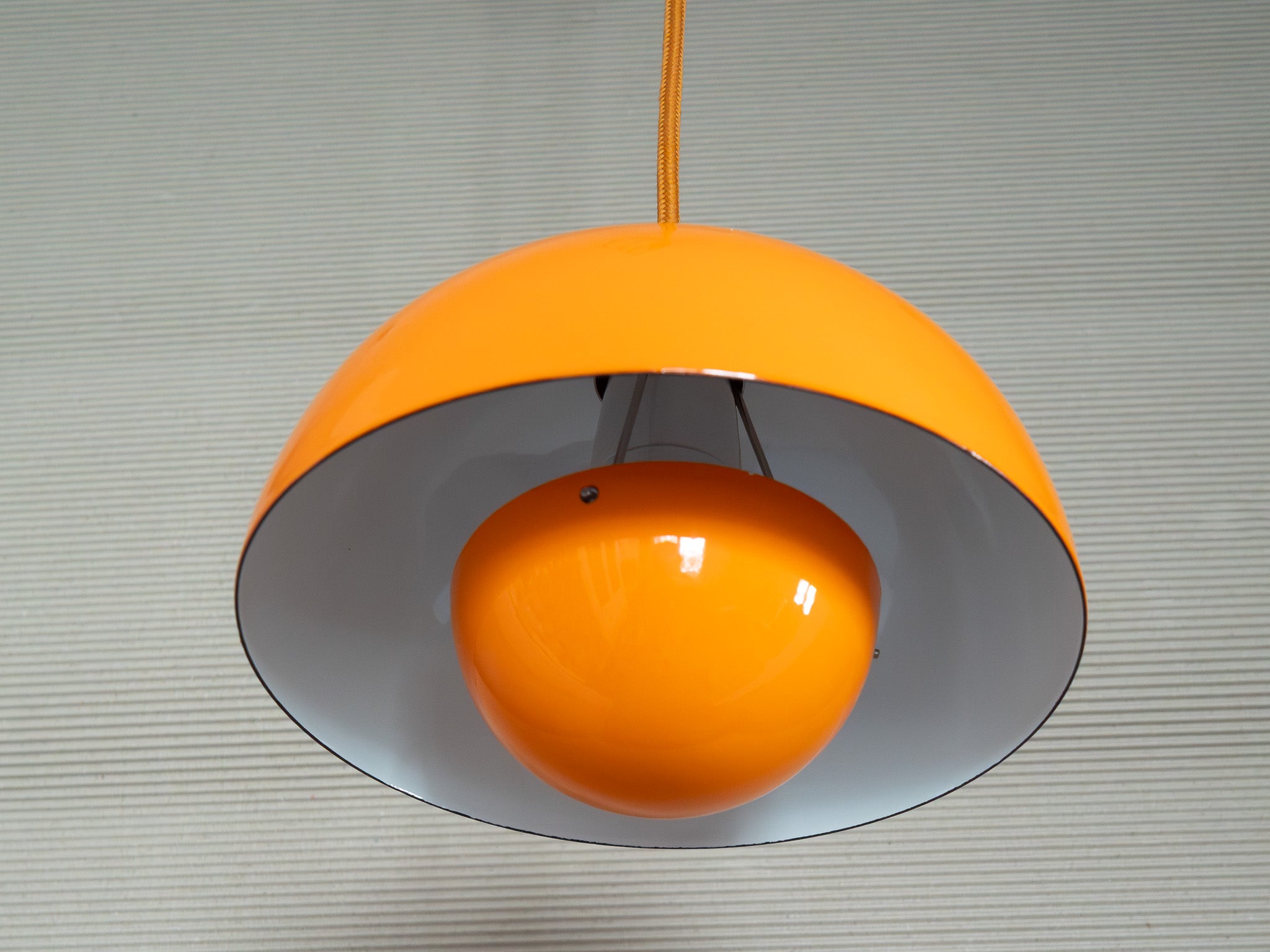 Lampa wisząca Flowerpot // proj. Verner Panton // Louis Poulsen