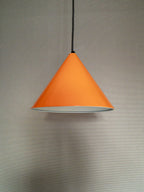 Pomarańczowa lampa Billardpendel // Louis Poulsen