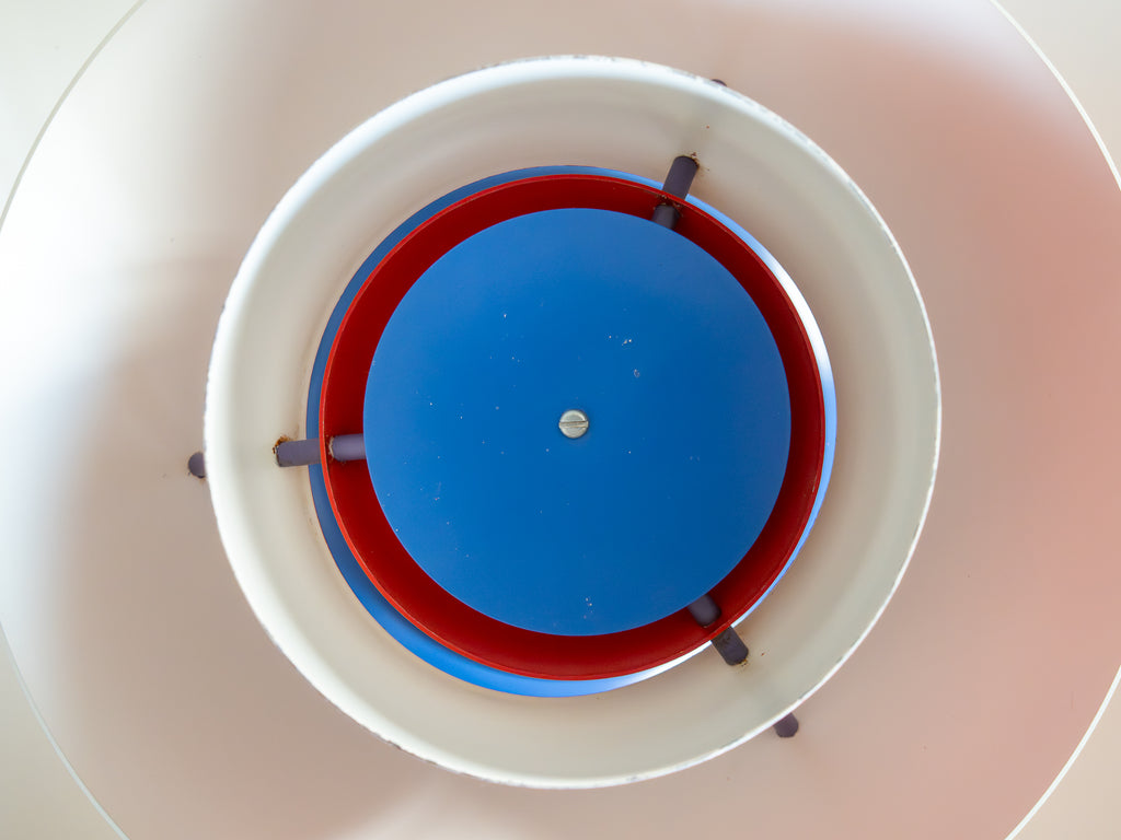 Czerwona lampa PH5 // proj. Poul Henningsen // Louis Poulsen