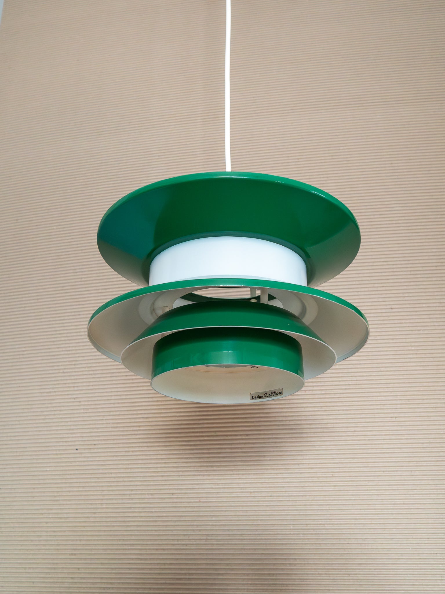 Zielona lampa Trava // proj. Carl Thore // Granhaga